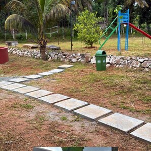 Außen-Kinderspielplatz