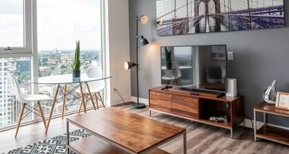 Stylished and Fully furnished 2BR in Toronto