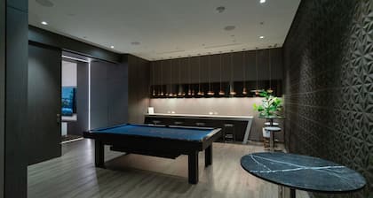 Pivot - 1 Bedroom Apartment North York