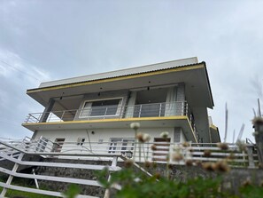 Front of property - Scotberry Villa (Kodaikanal)