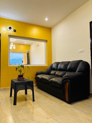 Living area - Scotberry Villa (Kodaikanal)