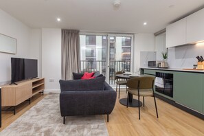 Smart TV - The Grove - Studio Apartment, Sleeps 2 (Bristol)