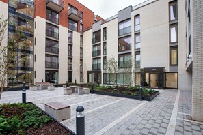 Exterior - The Slate Room - One Bedroom Apartment, Sleeps 2 (Bristol)