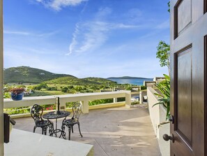 Outdoor dining - NEW LISTING! Beach, Pool, Golf, Tennis, Pickleball - Christiansted, St. Croix (Christiansted)