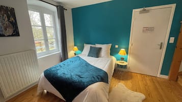 Duplex tradicional, vista para o rio | Wi-Fi de cortesia, roupa de cama