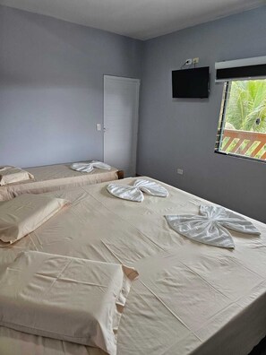 Family Triple Room | Free WiFi