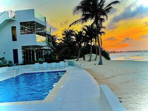 Apartment, 2 Bedrooms, Balcony | Pool | Outdoor pool - Oceanfront Rooftop Luxury 2b2b Residency Pool Beach in North Side, Grand Cayman (North Side)