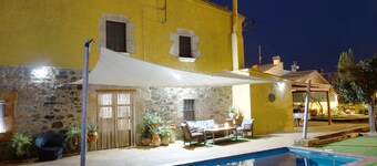 El Figuerar: Between Sea and Mountains, with Pool and Garden in Palamós