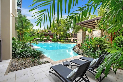 Sensational Swim Out—Resort Living by the Sea