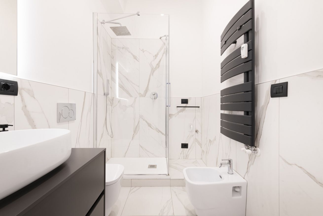 Shower, bidet