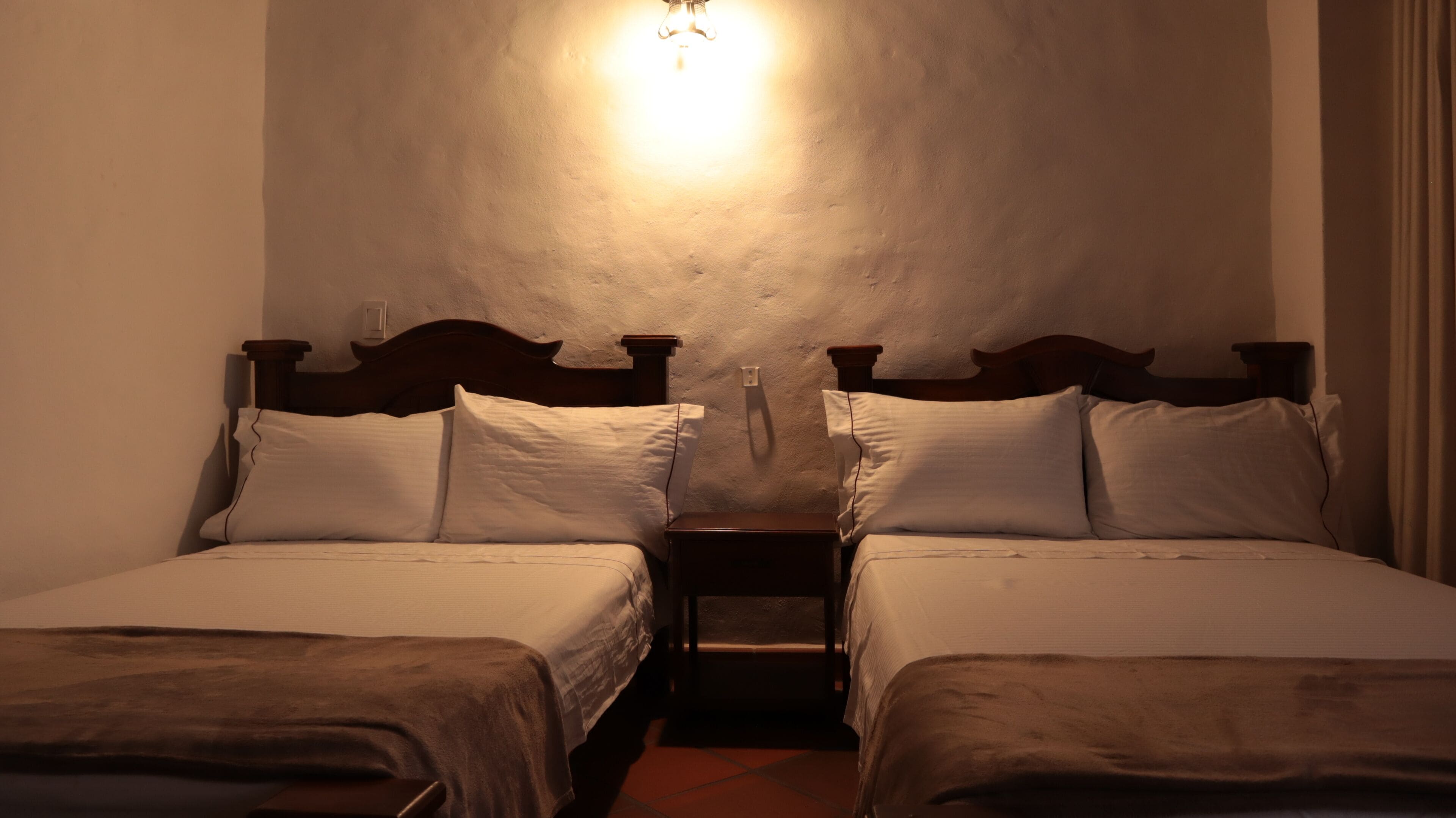 Habitación con 2 camas individuales | Escritorio y wifi gratis 