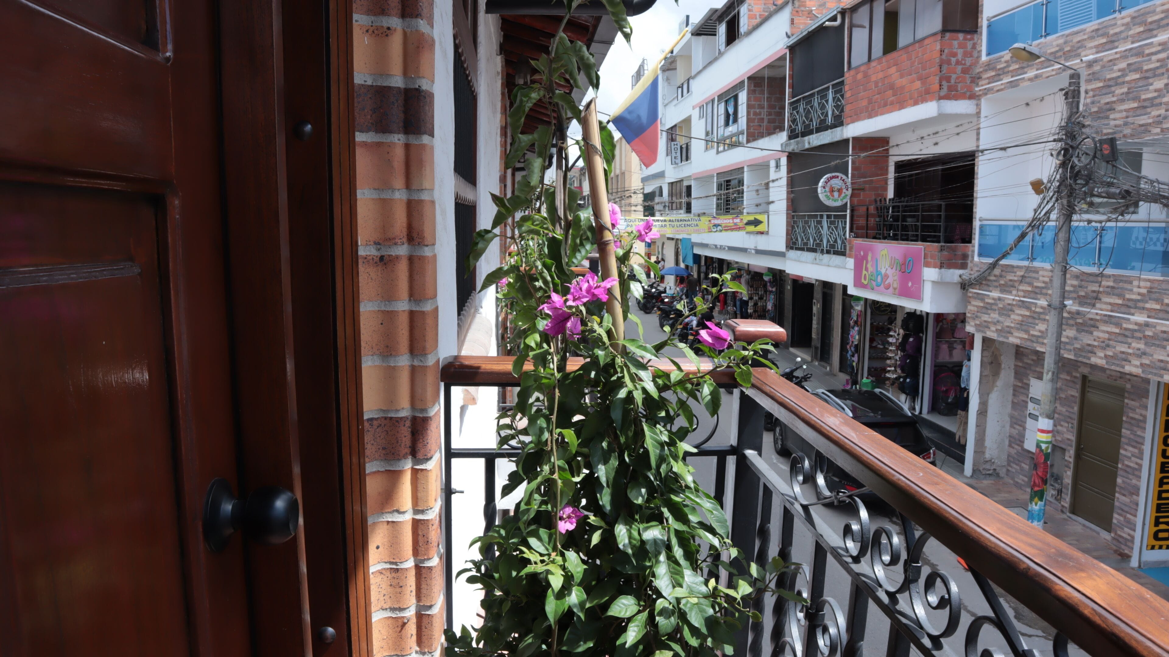 Double Room, Balcony, City View | Desk, free WiFi