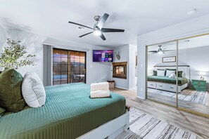 Iron/ironing board, WiFi, bed sheets - Pool House Near Rotary Park-Private Marina Access! (Bullhead City)