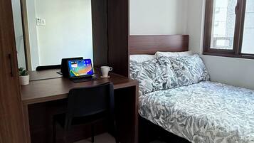 Iron/ironing board, free WiFi