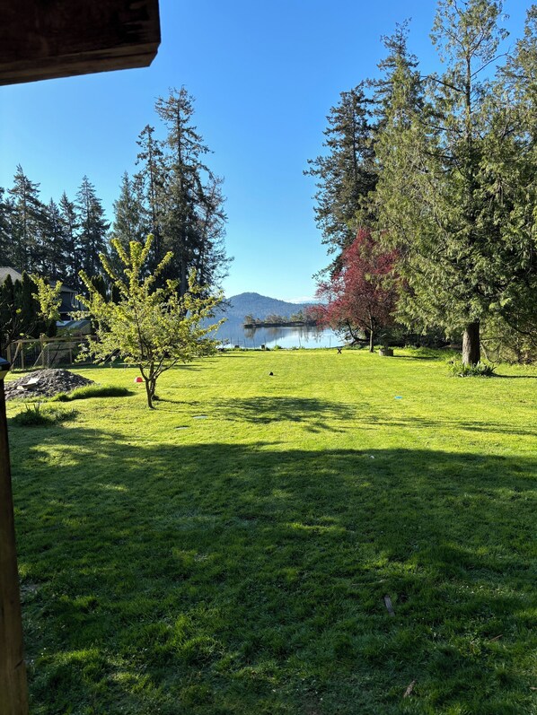 Property grounds - Cozy waterfront retreat in Sooke! (Sooke)