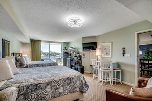 1 bedroom, iron/ironing board, free WiFi, bed sheets - 🚢Barefoot Resort Studio~Balcony & Waterway Views~Yacht Club Villas 2-102B🚢 (North Myrtle Beach)