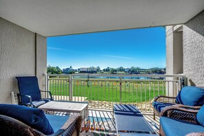 Property grounds - 🚢Barefoot Resort Studio~Balcony & Waterway Views~Yacht Club Villas 2-102B🚢 (North Myrtle Beach)