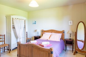 4 dormitorios, tabla de planchar con plancha, wifi y ropa de cama