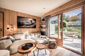 Fireplace - Snowdust – Warm & Welcoming Stay in Megève (Megeve)