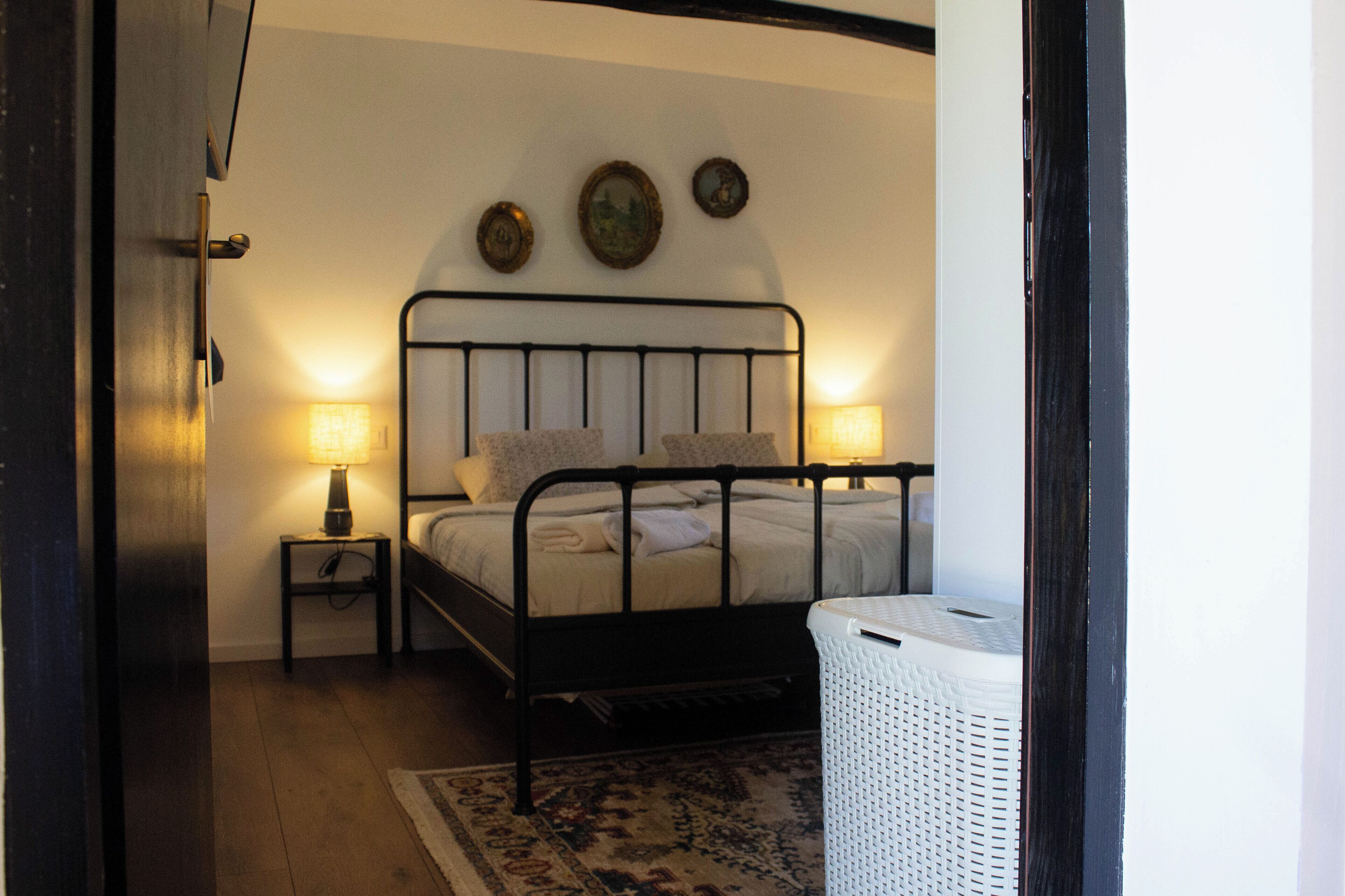 Tabla de planchar con plancha y wifi 