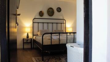 Iron/ironing board, WiFi