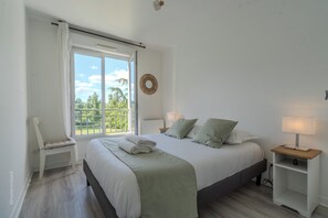 2 dormitorios, tabla de planchar con plancha, wifi y ropa de cama