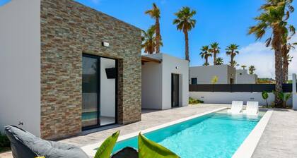 Villa Salty Sun 5 - Two Bedroom Villa, Sleeps 4