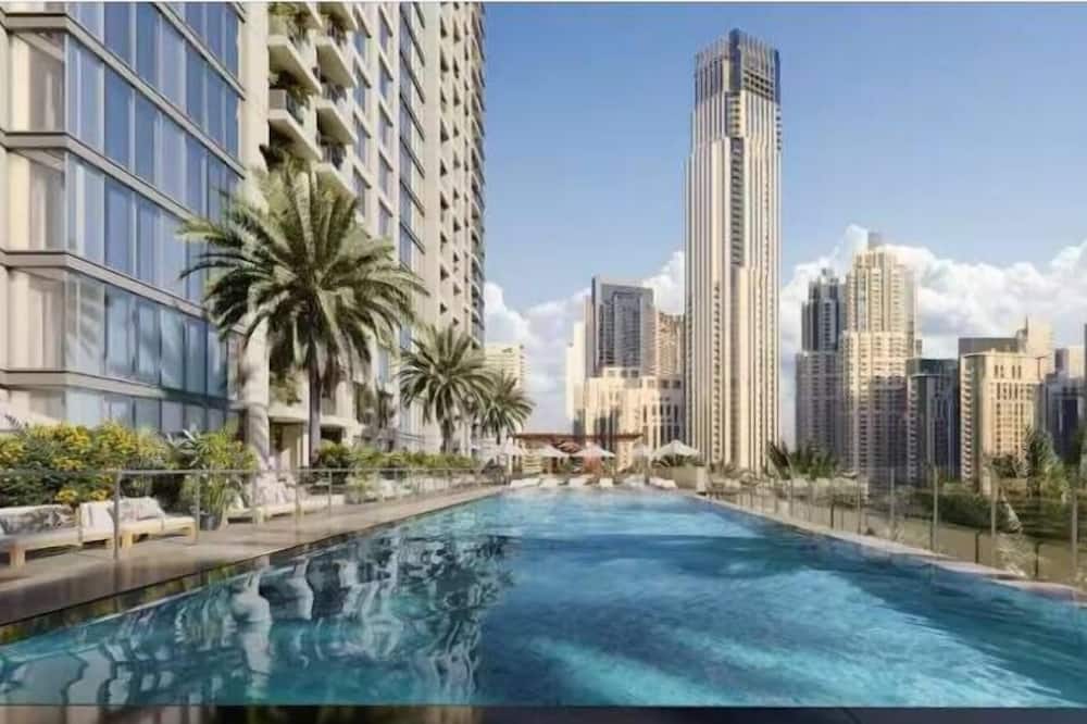 Vogue | Downtown near Dubai Mall | Burj Khalifa