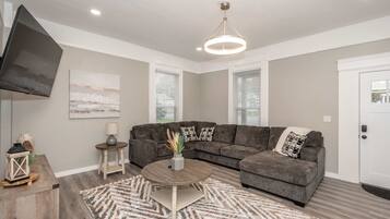 House, Multiple Beds, Patio, Garden View (The Gathering House) | Living area