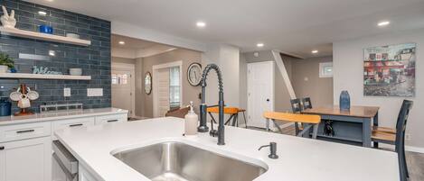 House, Multiple Beds, Patio, Garden View (The Gathering House) | Private kitchen