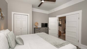 Huis, meerdere bedden, patio, uitzicht op tuin (The Gathering House) | 3 slaapkamers, individueel gedecoreerd, individueel gemeubileerd