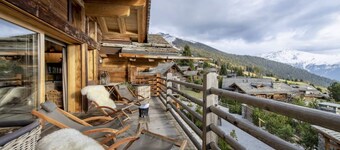 MONTCLAIR HOME - Four Bedroom Apartment, Sleeps 8