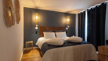 Doppelzimmer, Stadtblick | Zimmersafe, schallisolierte Zimmer, kostenloses WLAN