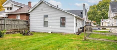 Casa, varias camas, patio, vista al jardín (The Washington Cottage) | Vista desde la habitación