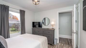 3 habitaciones, decoración personalizada y muebles diferentes