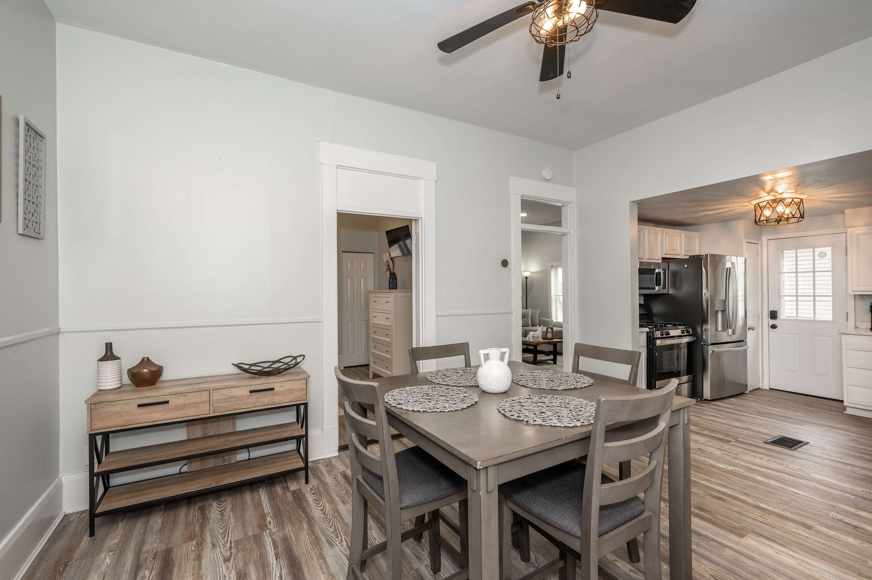 House, Multiple Beds, Patio, Garden View (The Washington Cottage) | Dining