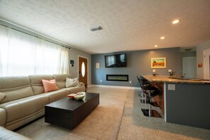 House, 3 Bedrooms, Garden View | Living area | Flat-screen TV - Manasota Beach House (Englewood)