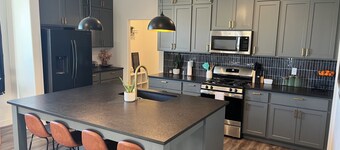 Phenomenal 3-bedroom townhome close to mountains in peaceful American Fork