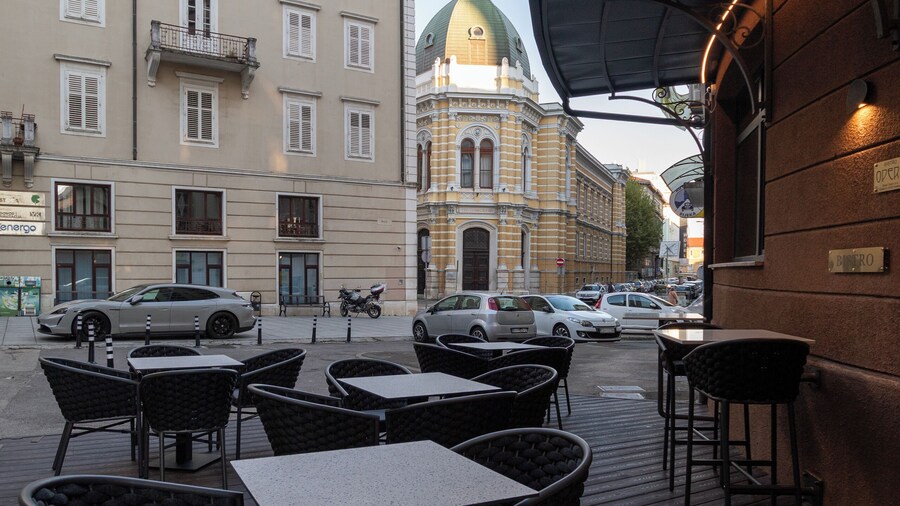 Boutique Hotel OPERA