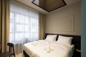 Superior Twin Room, City View | Free minibar items, in-room safe, free WiFi, bed sheets - Boutique Hotel OPERA (Rijeka)