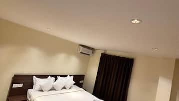 Deluxe Double Room | Reception