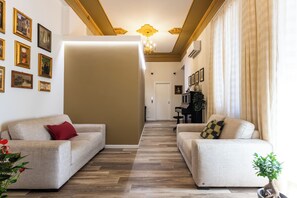 Reception - Pagano Home Guesthouse (Palermo)