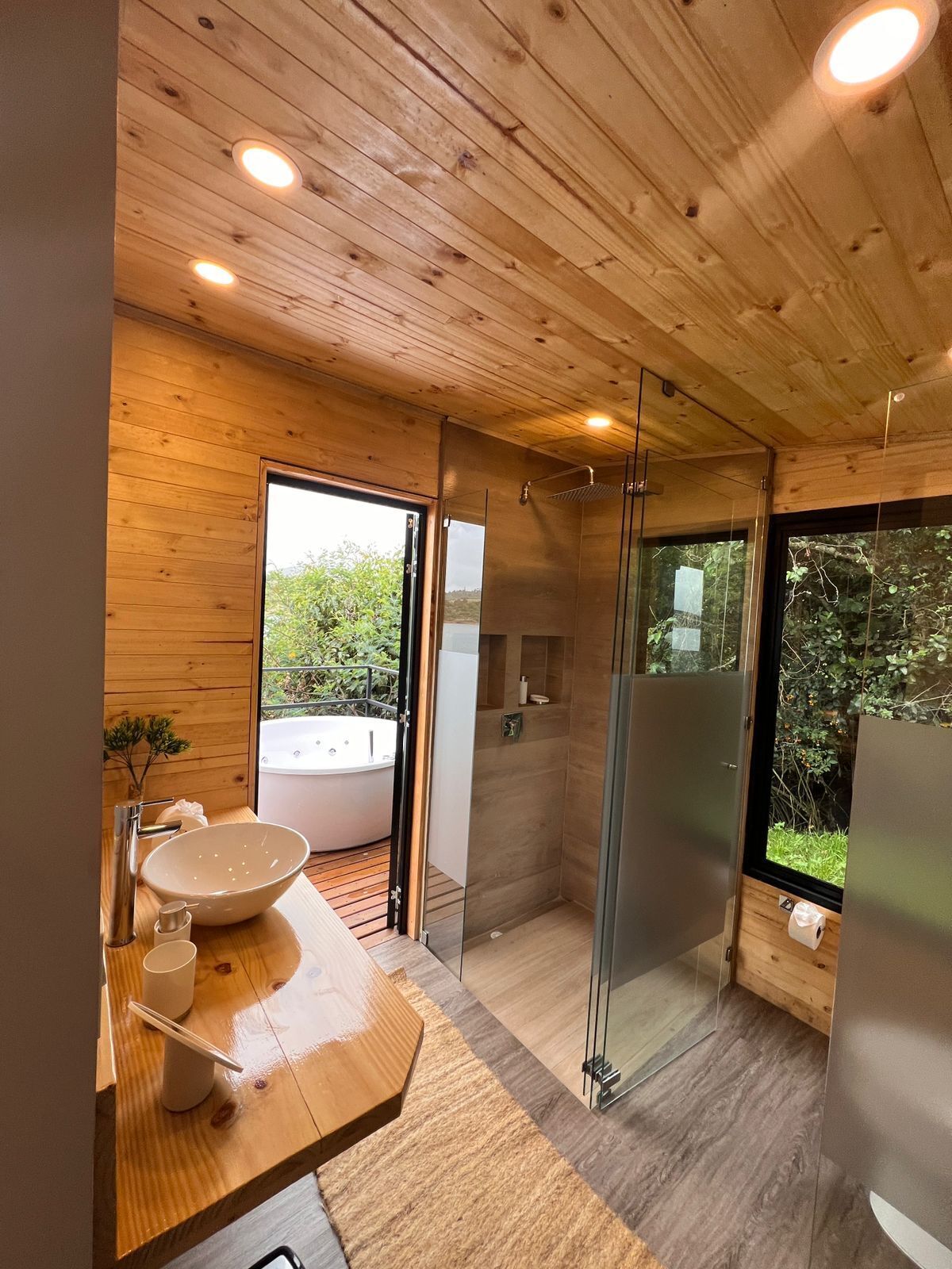 Cabane Deluxe, animaux de compagnie acceptés, vue lac | Salle de bain