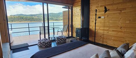 Superior Cabin, Pets Allowed, Lake View | Premium bedding, down comforters, memory foam beds, minibar