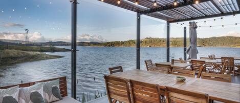 2 restaurants servant le petit déjeuner
