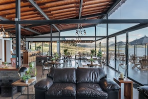 2 Restaurants, Frühstück