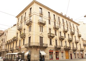 Exterior - Rebecca House (Elegant three-room apartment Cit Turin) (Torino)