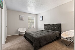 2 makuuhuonetta, Wi-Fi, vuodevaatteet