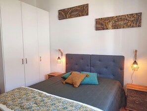 1 camera, Wi-Fi, lenzuola