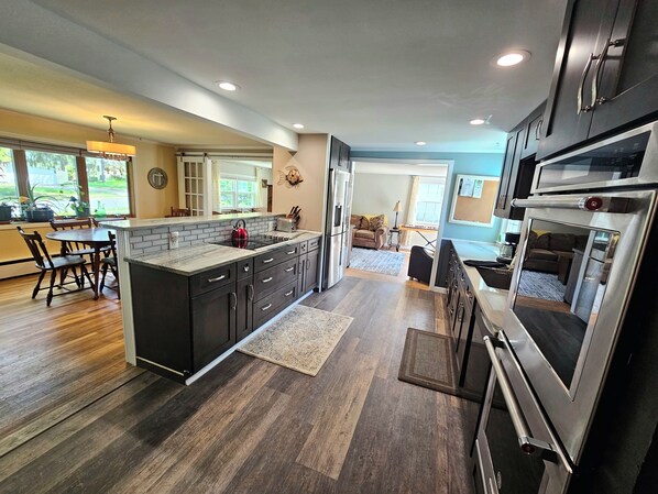 Microwave, oven, stovetop, dishwasher